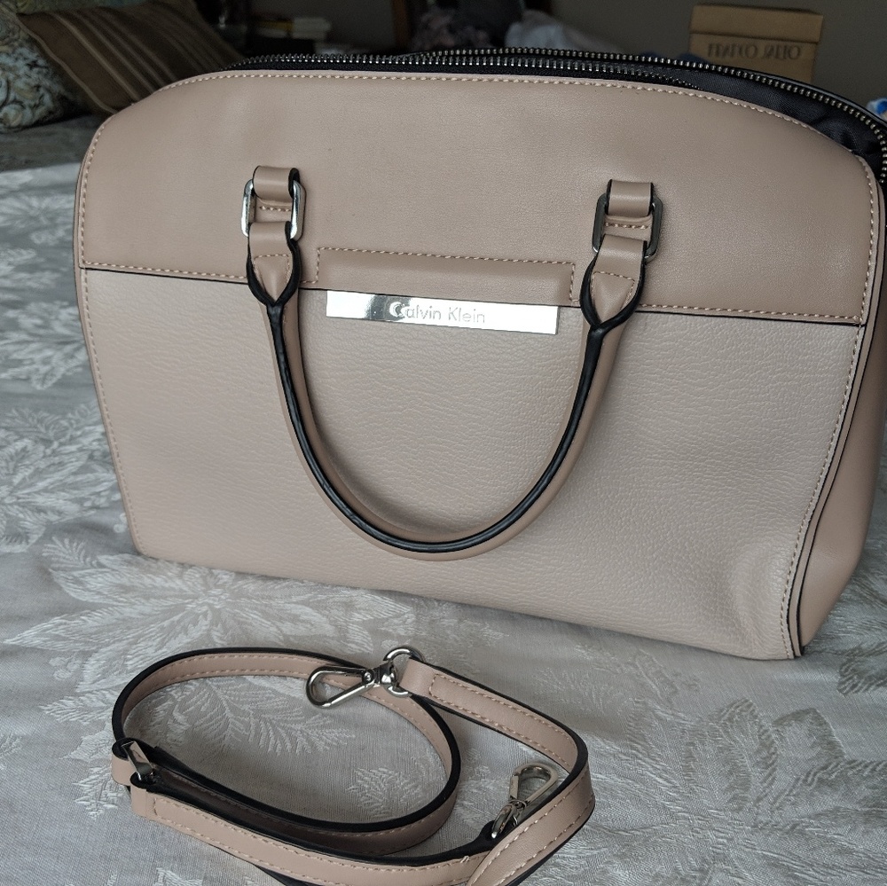 Calvin Klein handbag with shoulder strap